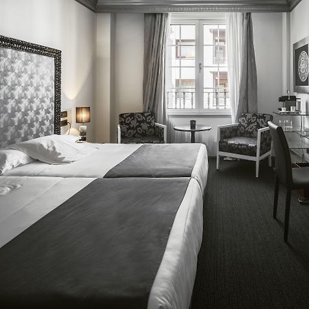 Hotel Lopez De Haro Билбао Екстериор снимка