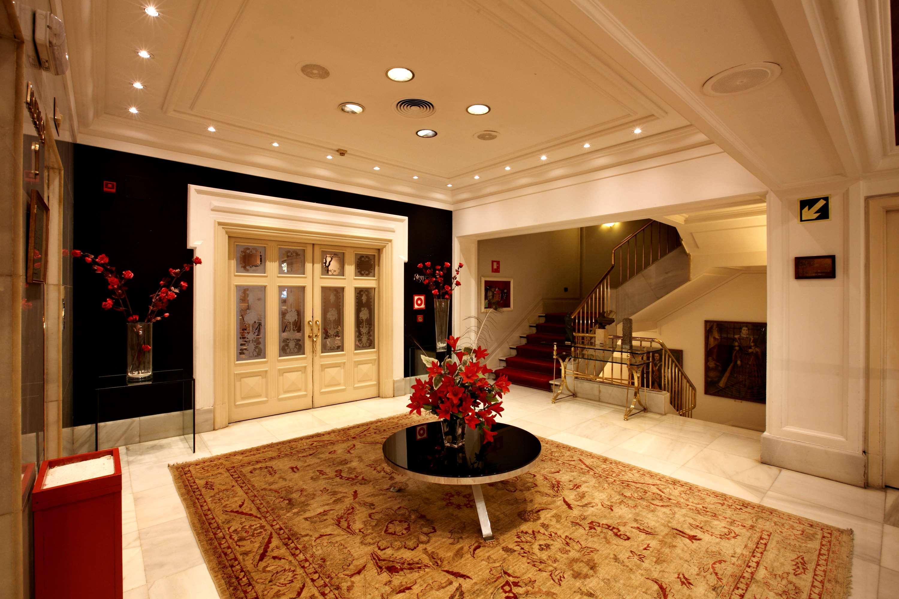 Hotel Lopez De Haro Билбао Екстериор снимка The lobby of the hotel