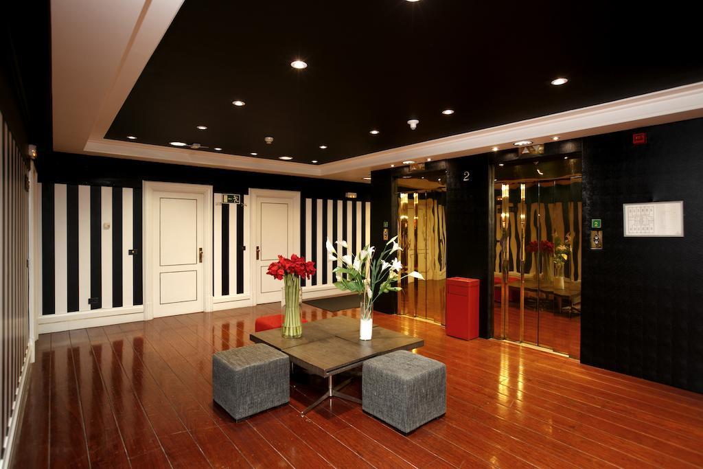 Hotel Lopez De Haro Билбао Екстериор снимка Lobby