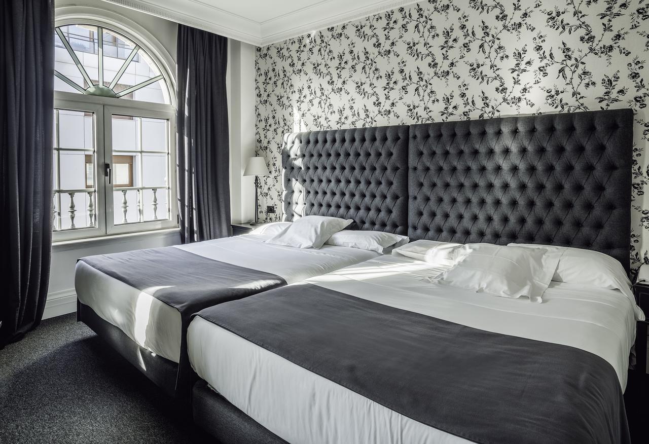 Hotel Lopez De Haro Билбао Екстериор снимка A room at the Hotel Indigo Barcelona