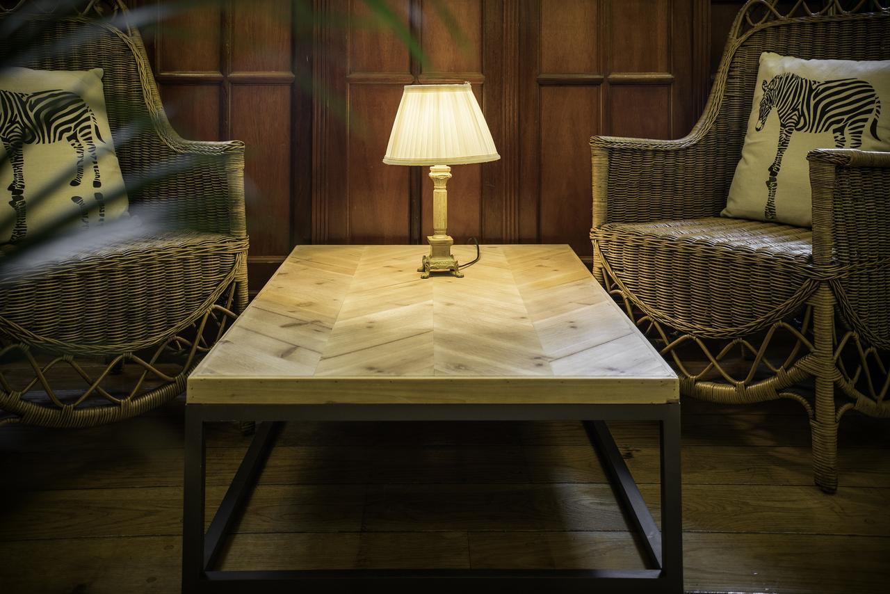 Hotel Lopez De Haro Билбао Екстериор снимка A table made from a slab of kauri wood